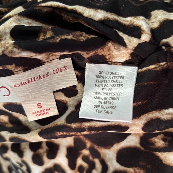 DB REVERSIBLE VEST - BROWN/ CHEETAH PRINT - Picture 6 of 7